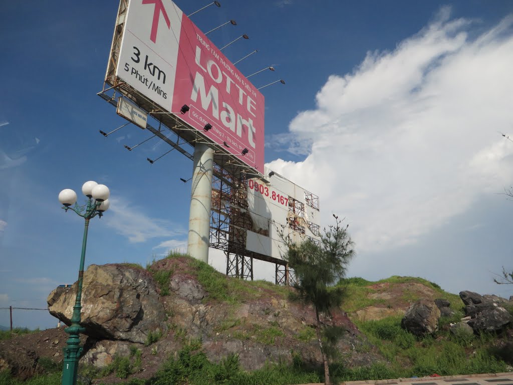 Vũng Tàu, Ba Ria - Vung Tau, Vietnam by Dần Lê