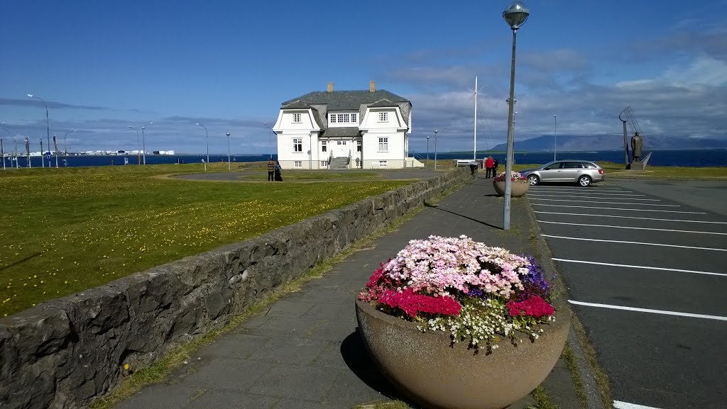 Tún, Austurbær Reykjavík, Iceland by ZdenekV