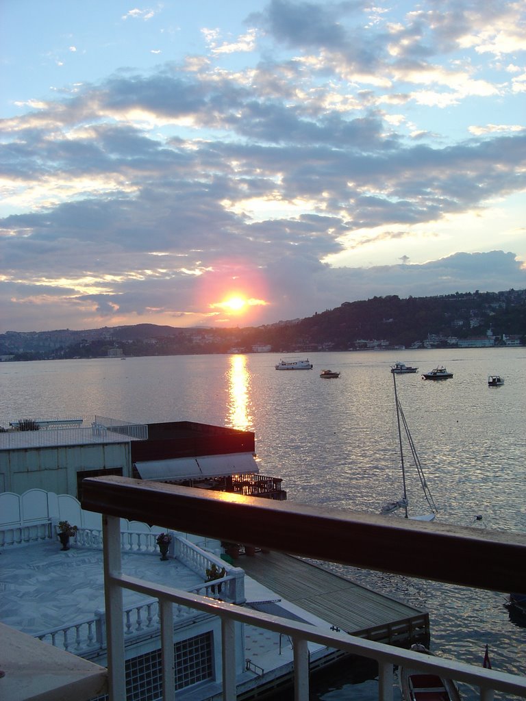 Sunrise in Bebek Istanbul by obirsen