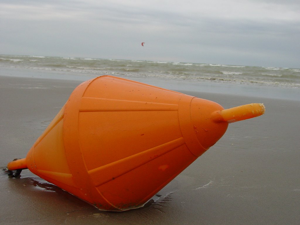 Oostduinkerke Strand by Baeglesammy