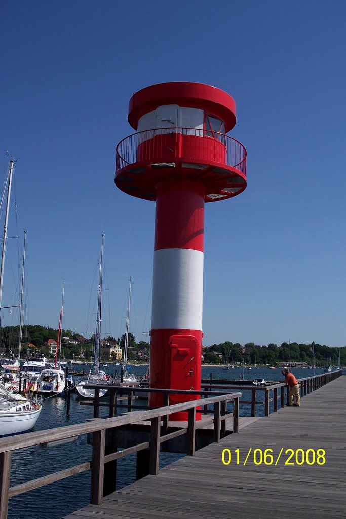 Leuchtturm Eckernförde by segarvaitty