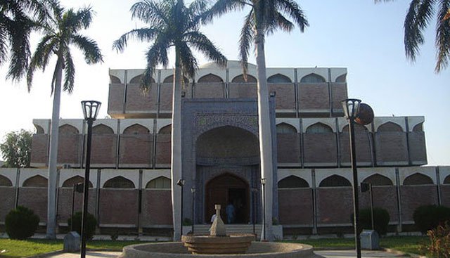 Jamshoro, Pakistan by Abro Suhail