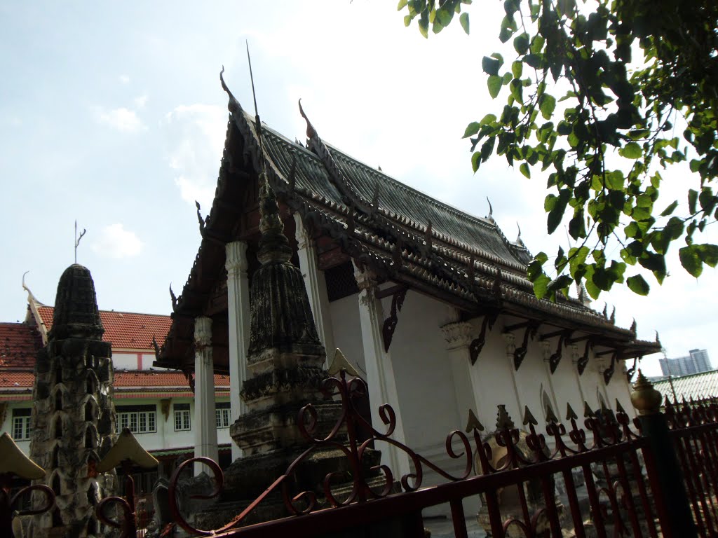 วัดช่องนนทรี : อุโบสถเก่า wat Chong Nonsi : Old Ordination Hall by Tsutomu Rikimi