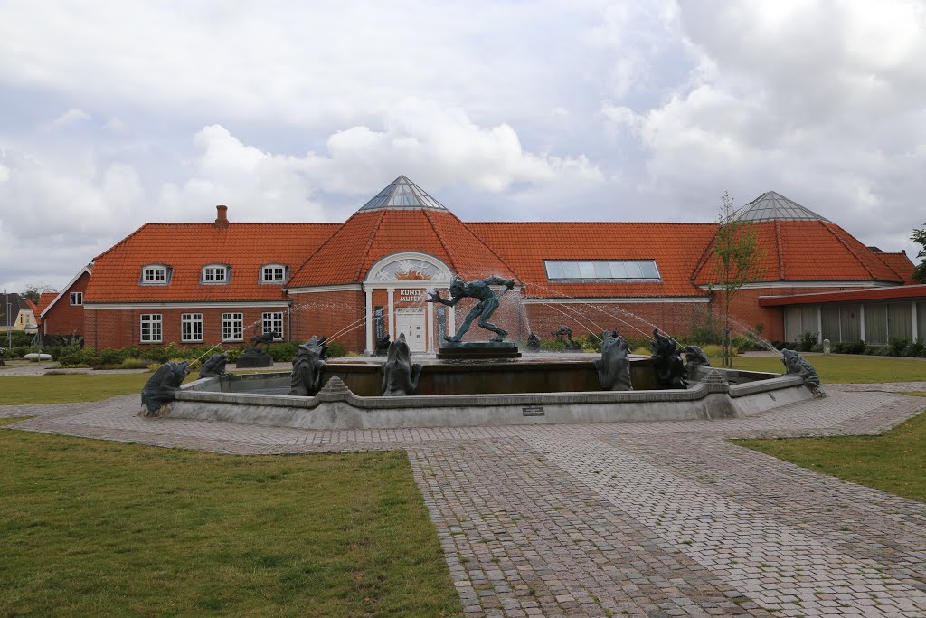 Vejen kunstmuseum by eigil lundsgaard