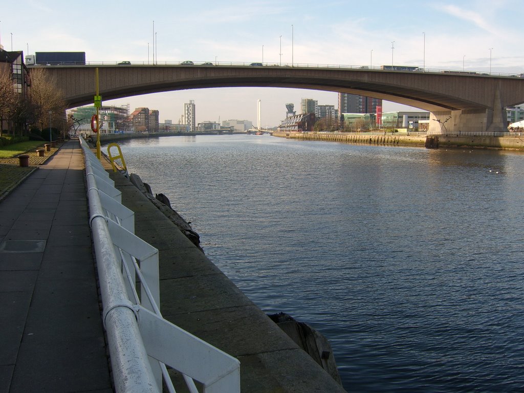 Kingston Bridge by alanrcuk