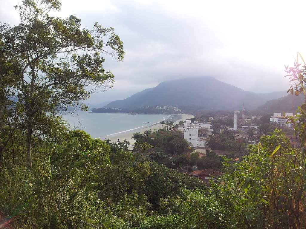 Enseada, Ubatuba - SP, Brazil by Antonio Marcos Galvã…