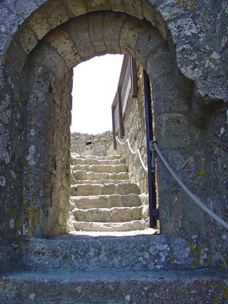 Frankreich_Languedoc-Roussillon_Château de Quéribus by Elmokula