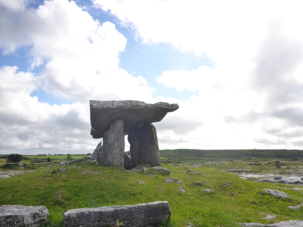 Poulnabrone, Co. Clare, Ireland by nicoroots