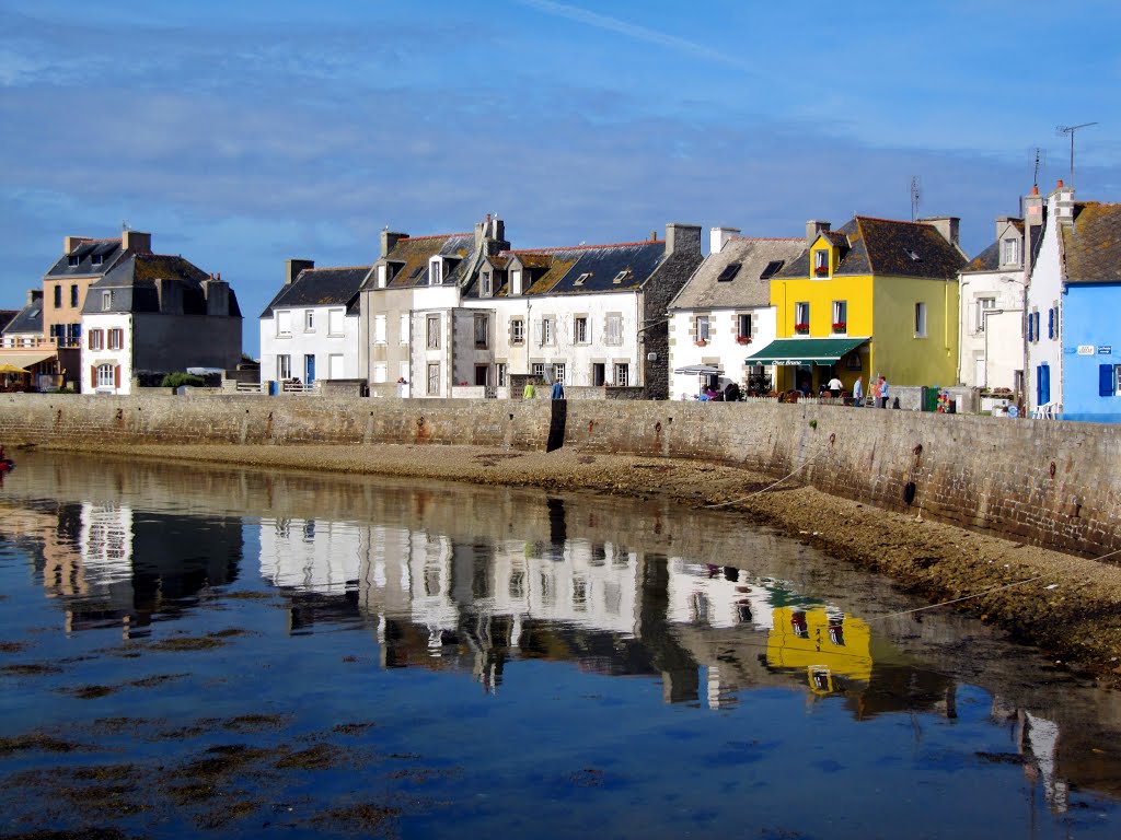 Île-de-Sein, France by B Locatelli