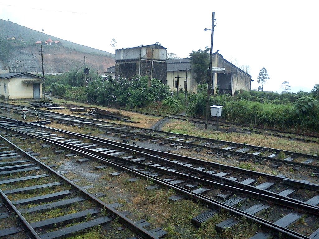 Nanu Oya Railway Station by Yoshan Bisanka