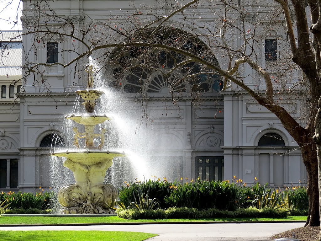 Winter in Carlton Gardens by Jack Kuo