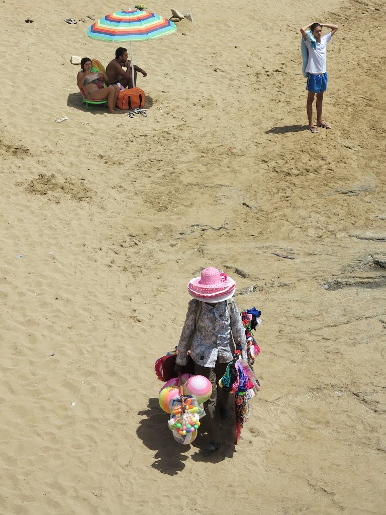 Beach Seller by pivapao