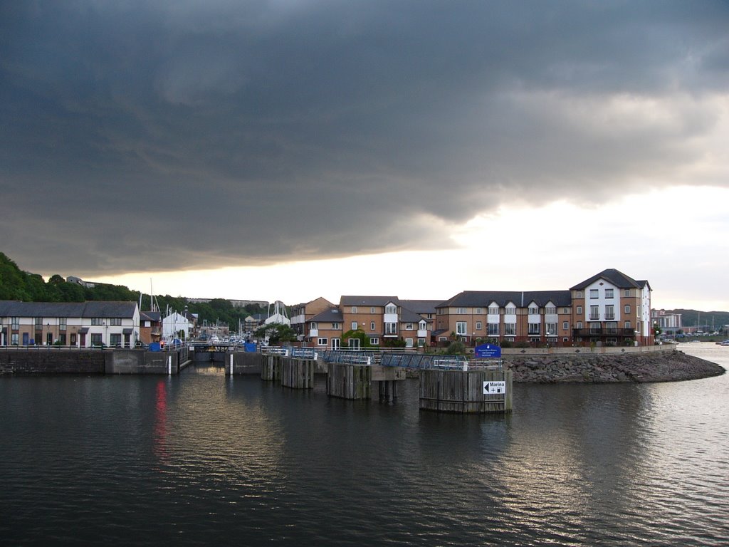 The Marina, Cardiff Bay by markobolwyn