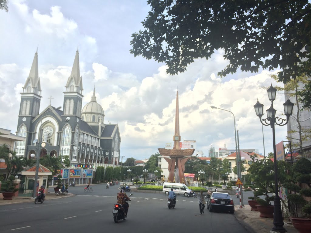 Phú Cường, tp. Thủ Dầu Một, Bình Dương, Vietnam by bskhai Dinh