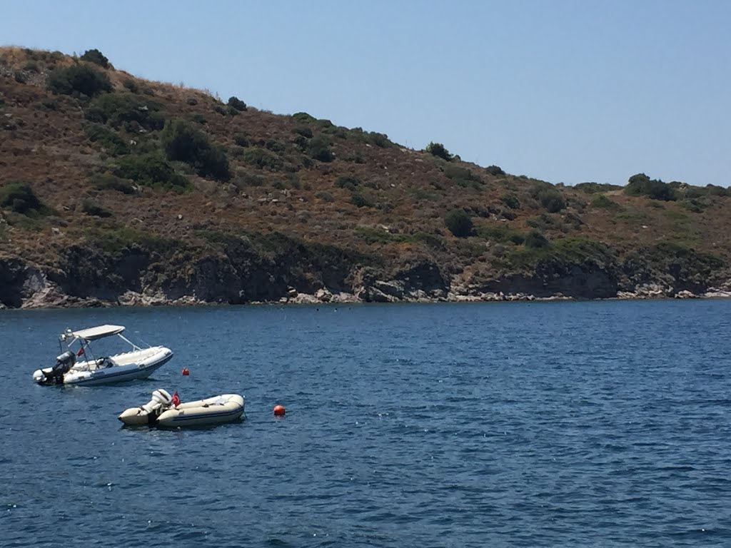 Aşağı, 48965 Gündoğan/Bodrum/Muğla, Turkey by Levent Yapan