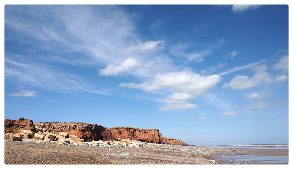 Sand Le Mere, East Riding of Yorkshire, UK by Przemyslaw Okolowicz