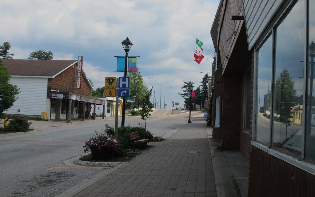 MATTAWA - on Main Street by stabins