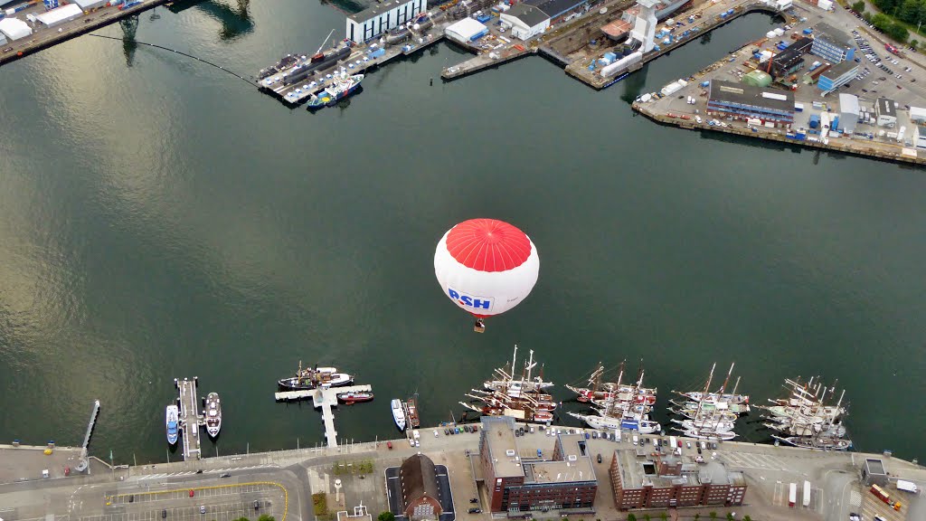 WARSTEINER BALLOON SAIL KIEL GERMANY by A. Drexler