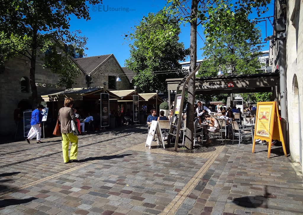 Calm street of Bercy Village by EUtouring