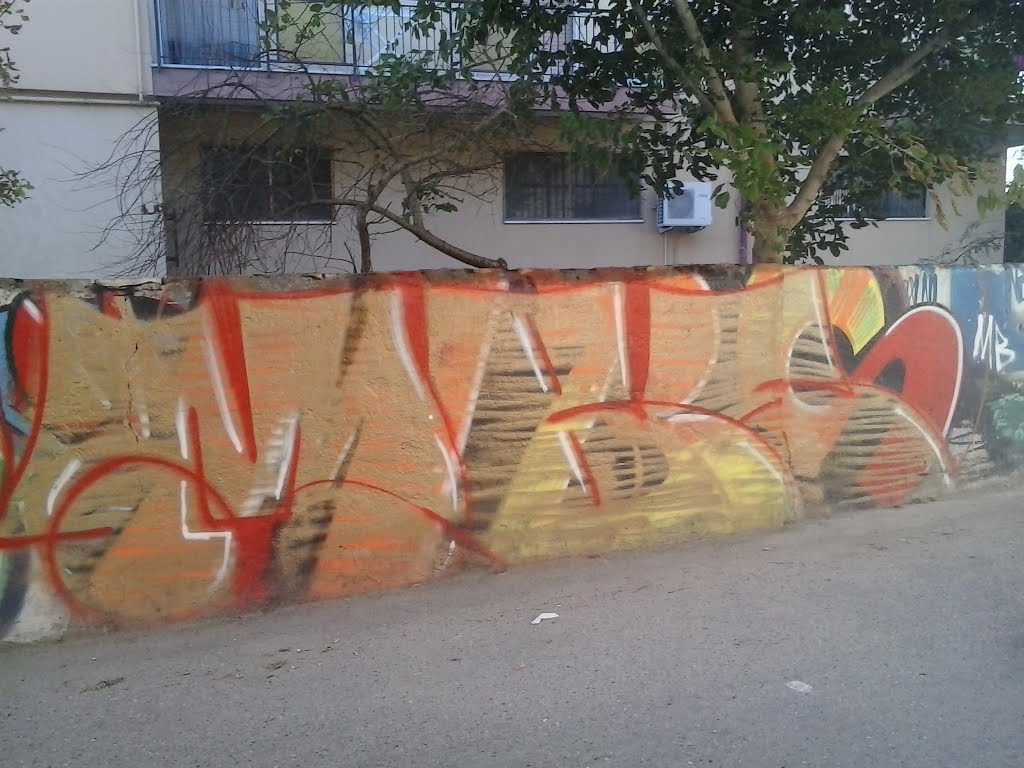 Graffiti in Catanzaro by Nicholas Frisardi