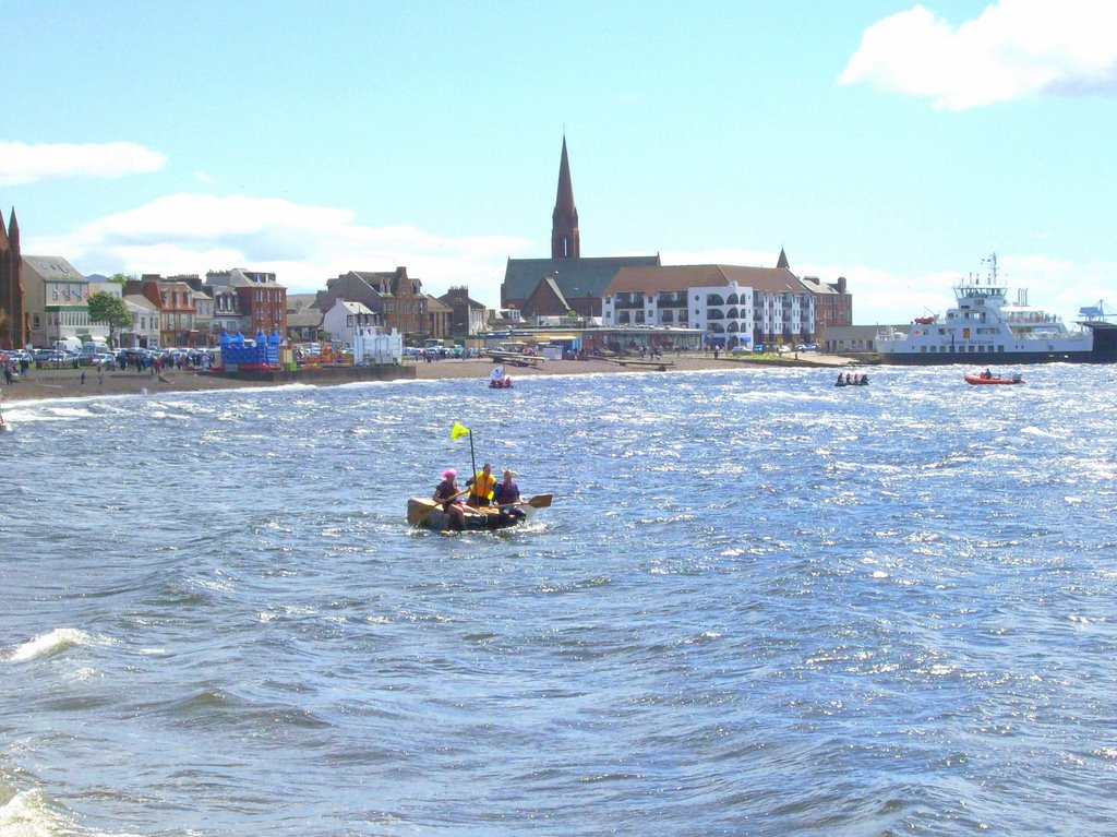 Largs RNLI Raft Race 2008 by changingchopsticks