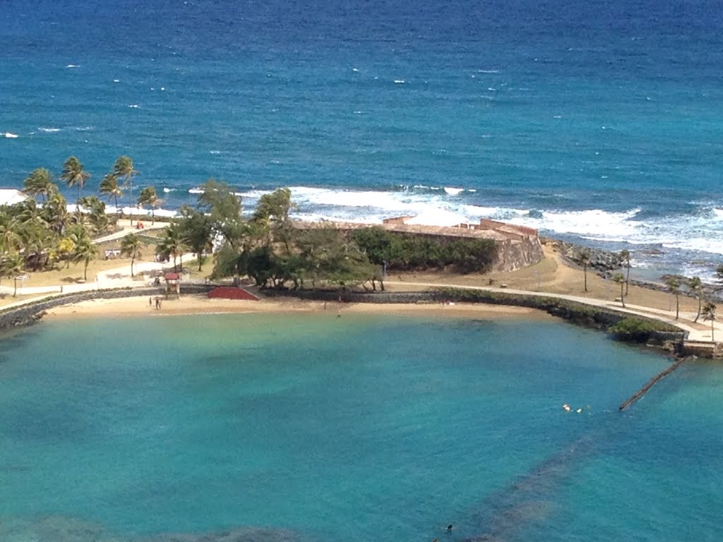 Puerta de Tierra, San Juan, Puerto Rico by Purvel