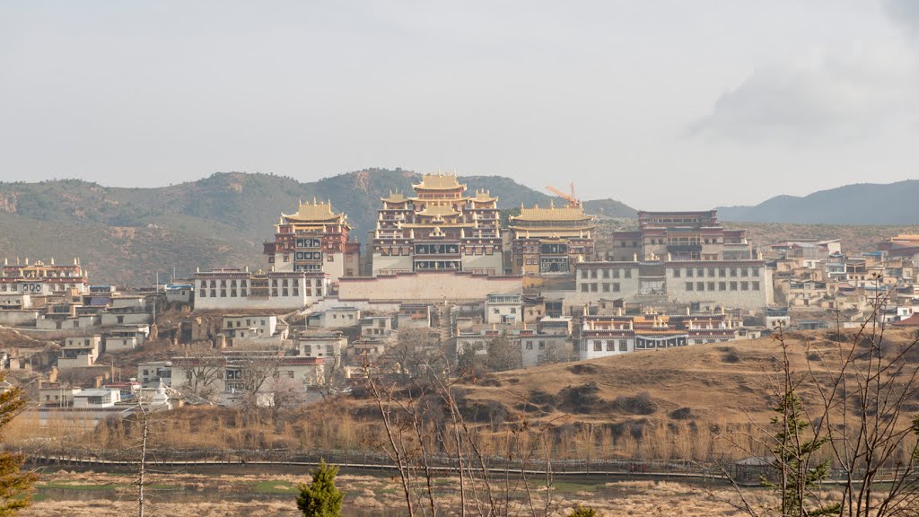 Shangri-La, Deqen, Yunnan, China by Alfonso Novo