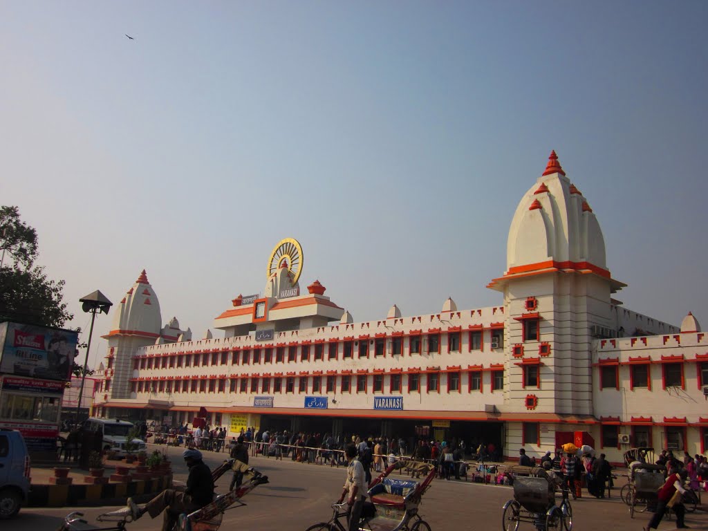 Varanasi Railway Station by piyush singh