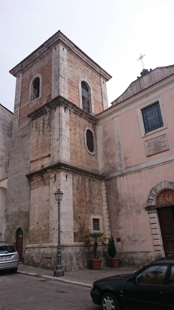 Isernia, centro storico by Vladyslav Savytskyy