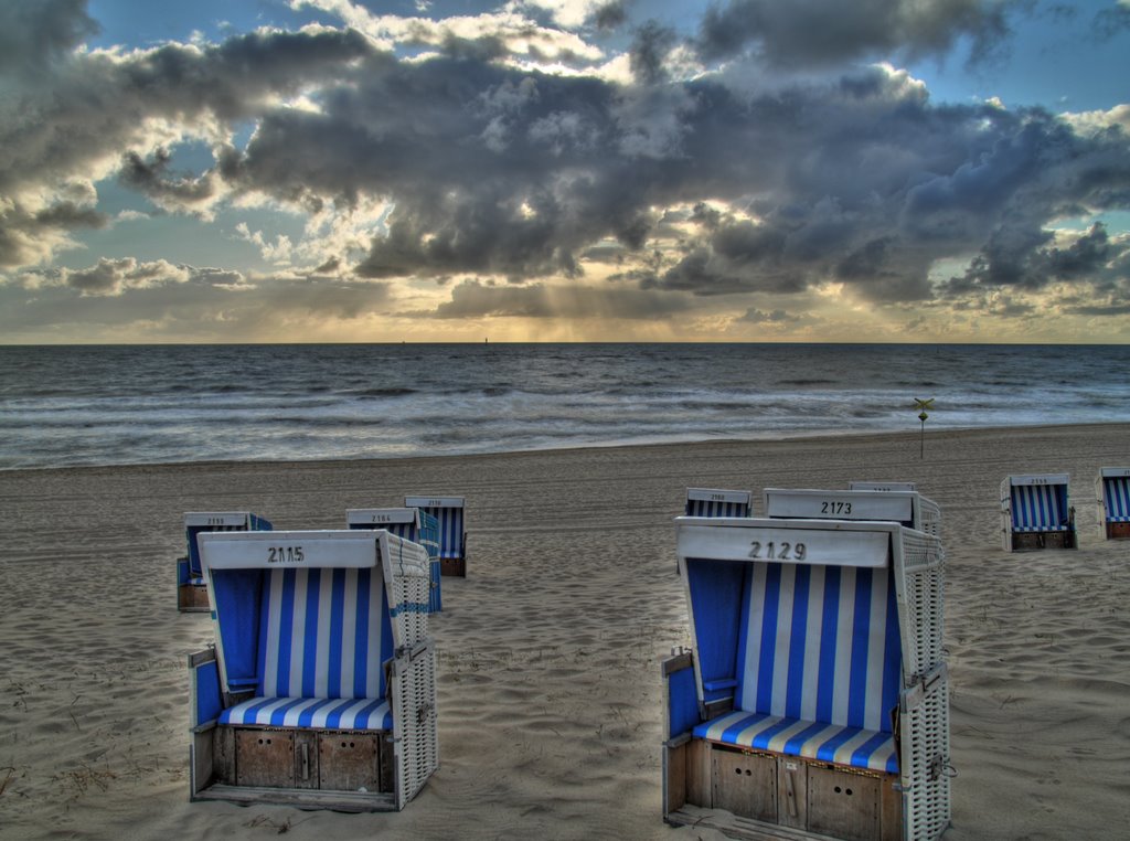 Abends am Strand by rex8880