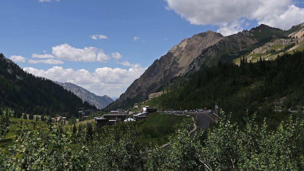 Little Cottonwood Canyon from top of Alta parking area by Matthew Kidd