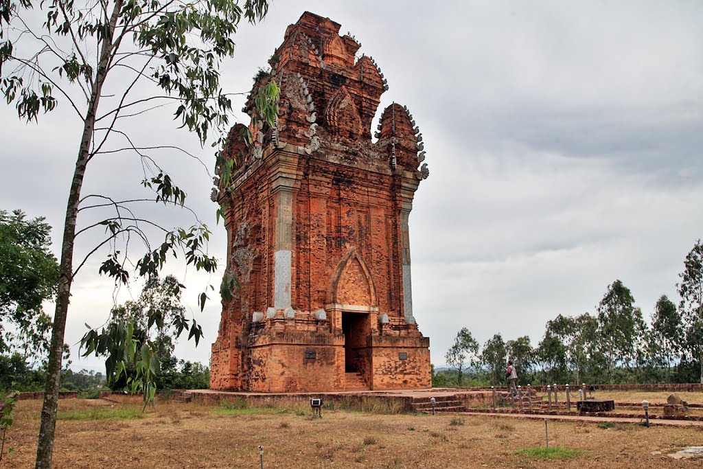 Nhơn Hậu, tx. An Nhơn, Bình Định, Vietnam by Đăng Định