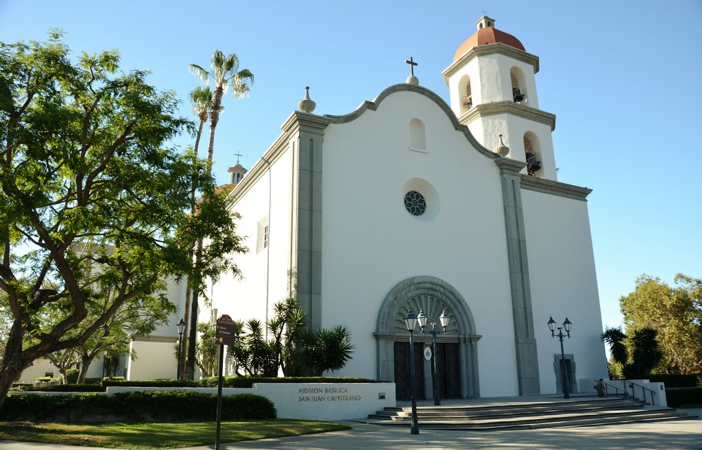 San Juan Capistrano, CA, USA by Roman Eugeniusz