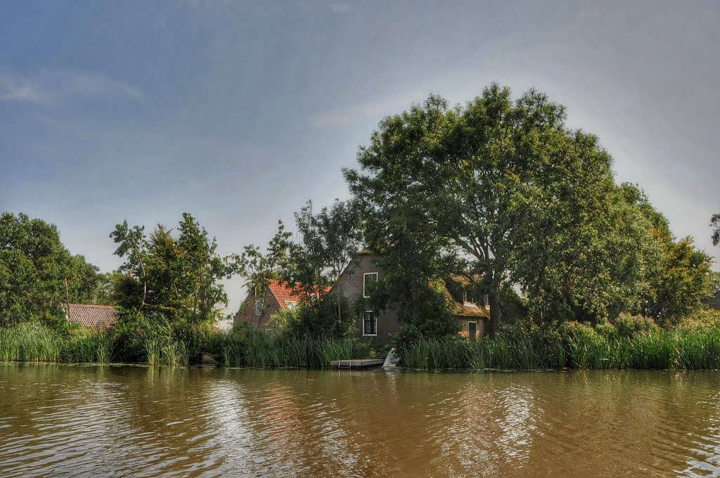 Landgoed de Gelderswoudenseplas by Henk Eland