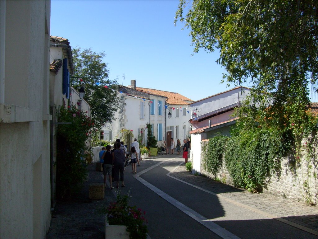 Rues pittoresques de Mornac by FrenchCobber