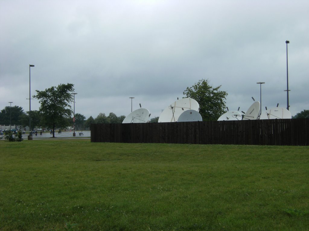 Antennas on Lambert Rd by SinisaMitric