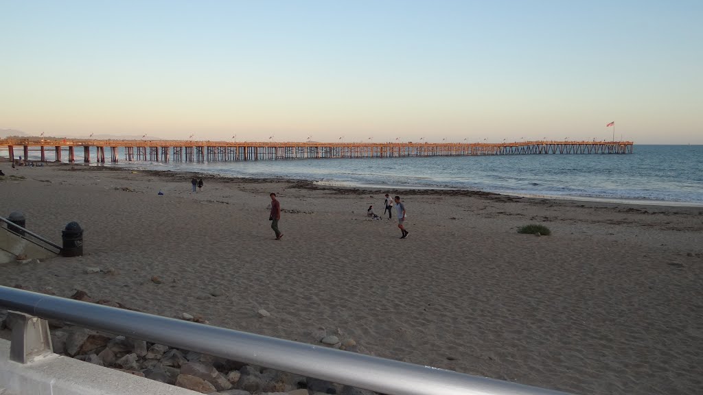 Ventura, CA, USA by Thomas Kreig