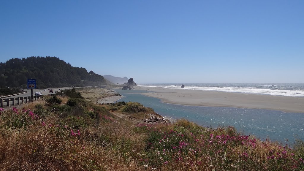 Gold Beach, OR 97444, USA by Thomas Kreig