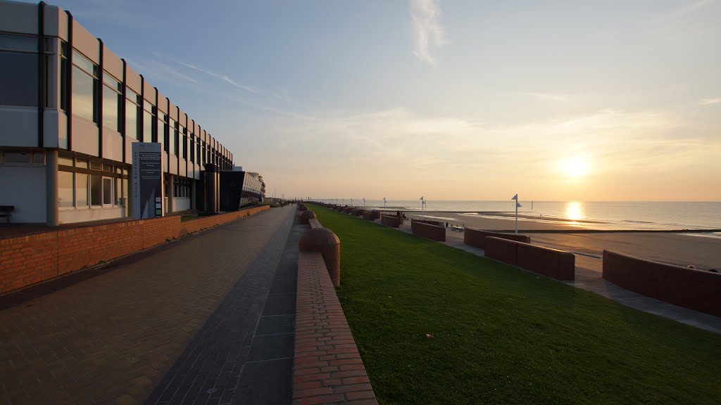 Sonnenuntergang auf Norderney by Ho Py