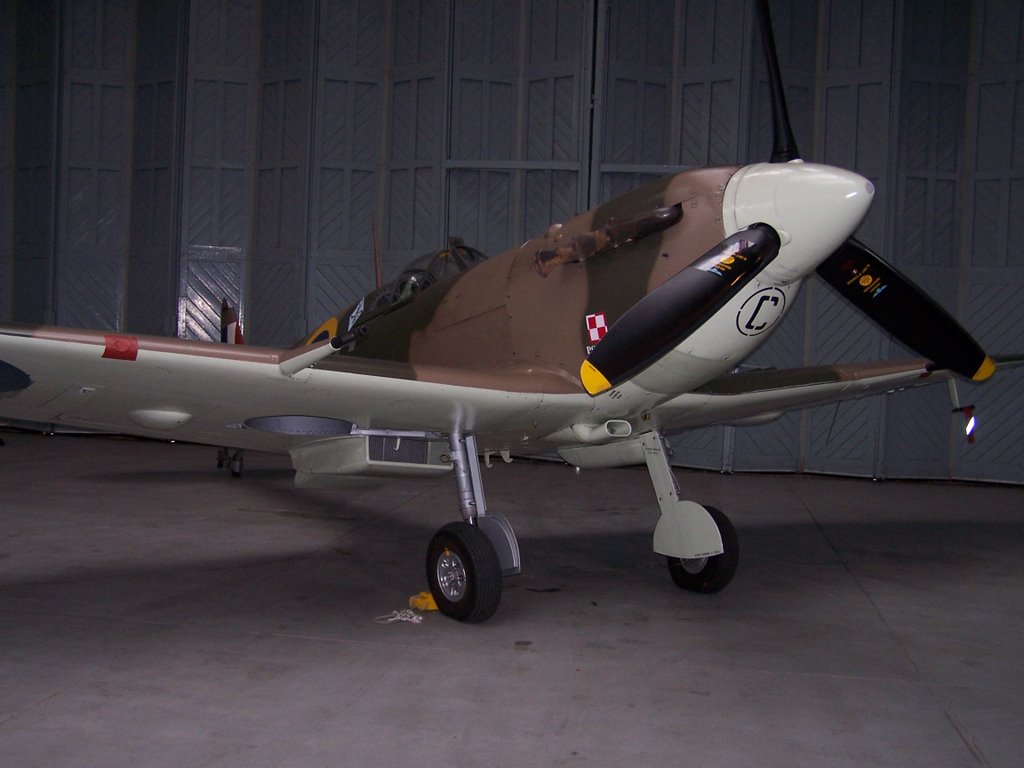 Imperial War Museum, Duxford UK by FerrazMiller