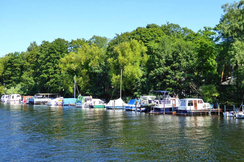 Berlin - Auf der Havel by Wolfgang Spillner