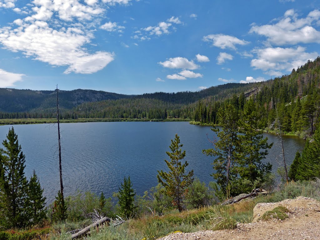 Wyoming.Shoshone National Forrest.Lake Louis by sunmaya