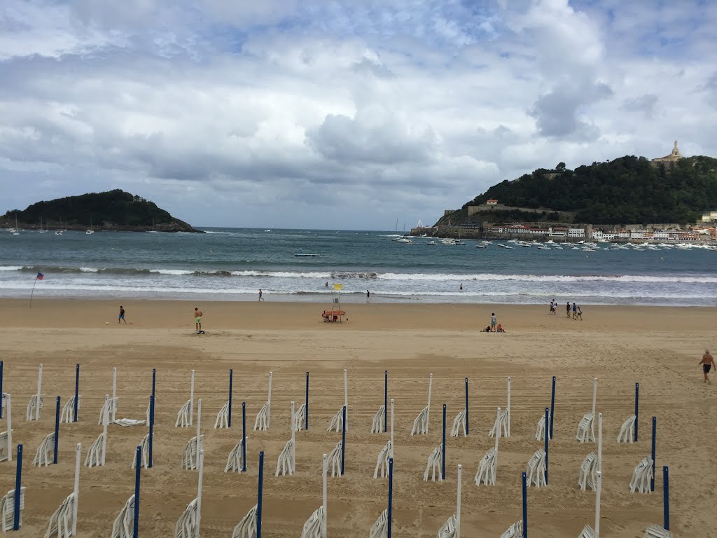 San Sebastián, Gipuzkoa, Spain by viajerocontinuo