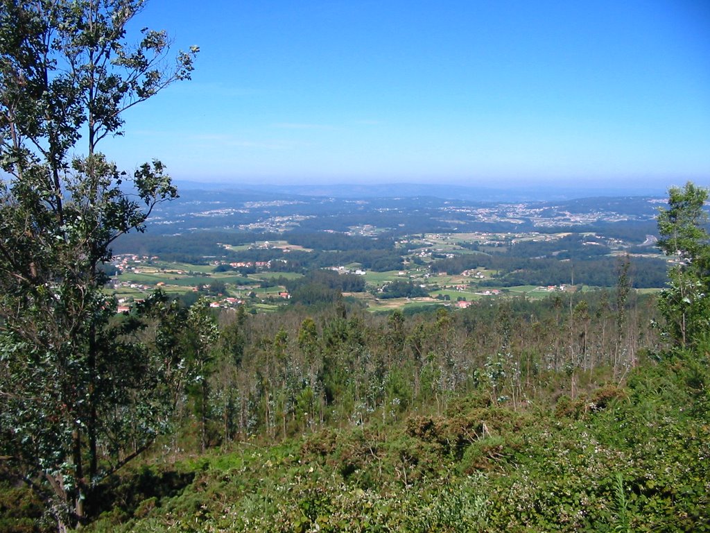 Vista desde el Pico Sacro by Angel Apellaniz