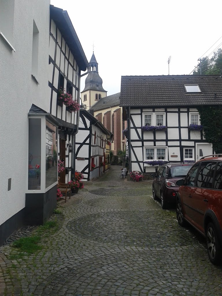 Durch die Straßen von Heimbach by Andrea Grassi