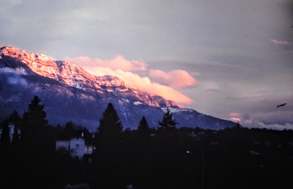 Coucher de soleil à Aix les Bains 1 (1980) by Matopée