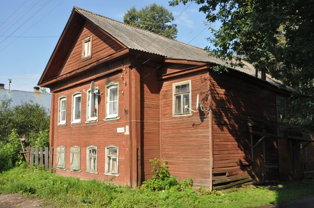 Wooden Kostroma / Кострома, ул. Катушечная by Valentine Verchenko