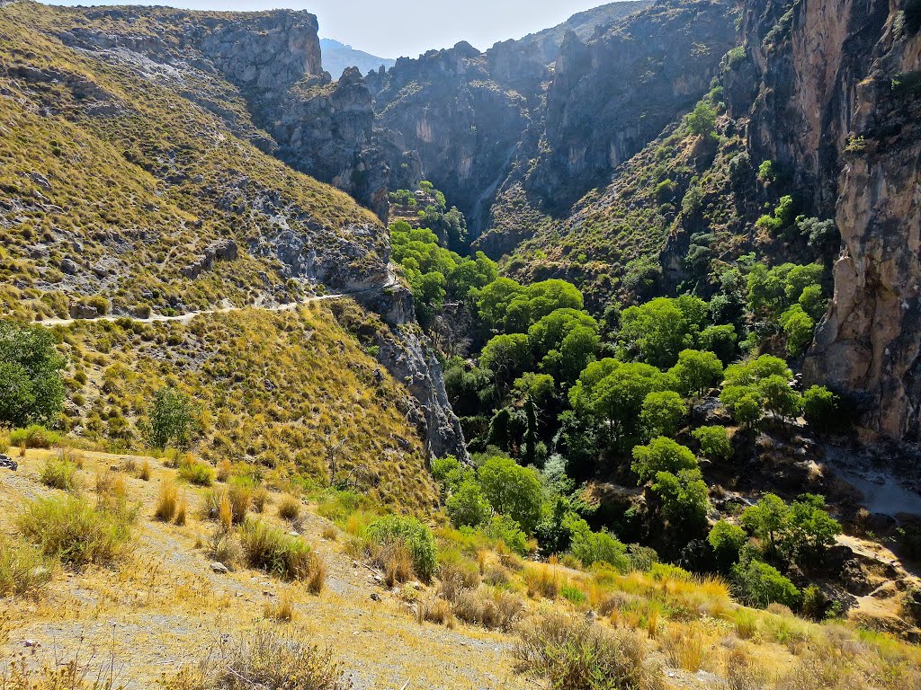 Ruta de los Cahorros de Monachil (Granada) by José Angel De la pec…