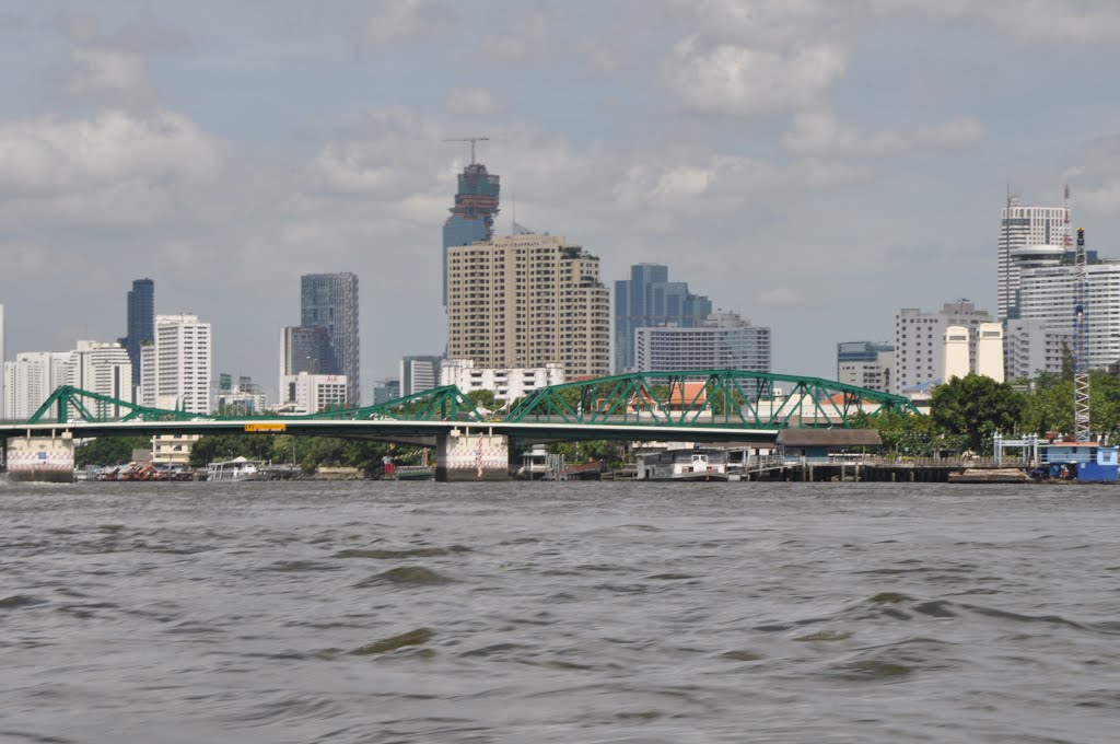 Chao Phraya by Gonzalo Villasol