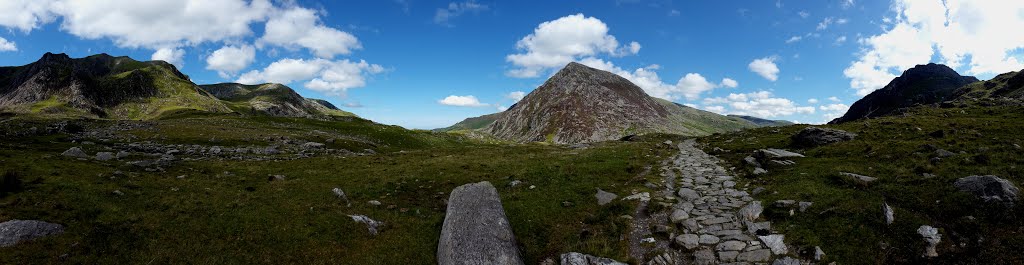 Capel Curig, UK by Jack Apple